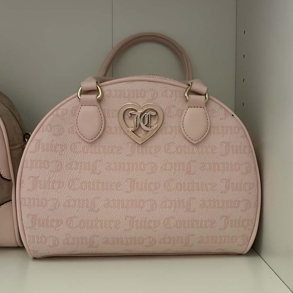 JUICY COUTURE FLAWLESS DOME SATCHEL COLOR: GOTHIC DOTS POWDER